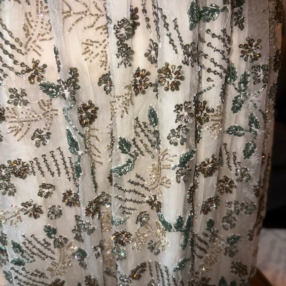 NEW Gorgeous Hand Beaded Ivory Floral Dress – Size S– Retail $180 - Picture 5 of 10